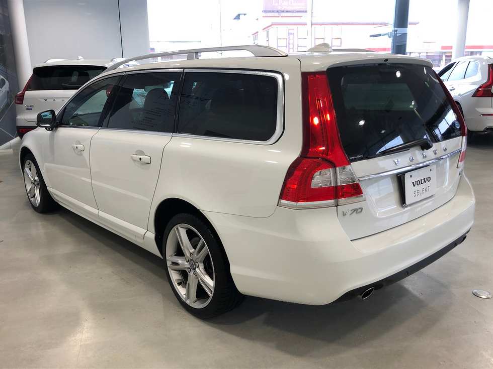 入荷情報 V70 T5 Inscription Classic Sold Out 中古車最新情報 ボルボ カー 岸和田