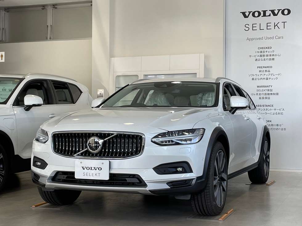 最新情報 認定中古車 21年モデル V90 Cross Country B6 Awd Pro 登録済未使用車 Sold Out ディーラー最新情報 ボルボ カー 岸和田
